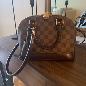 Louis Vuitton Alma bb
